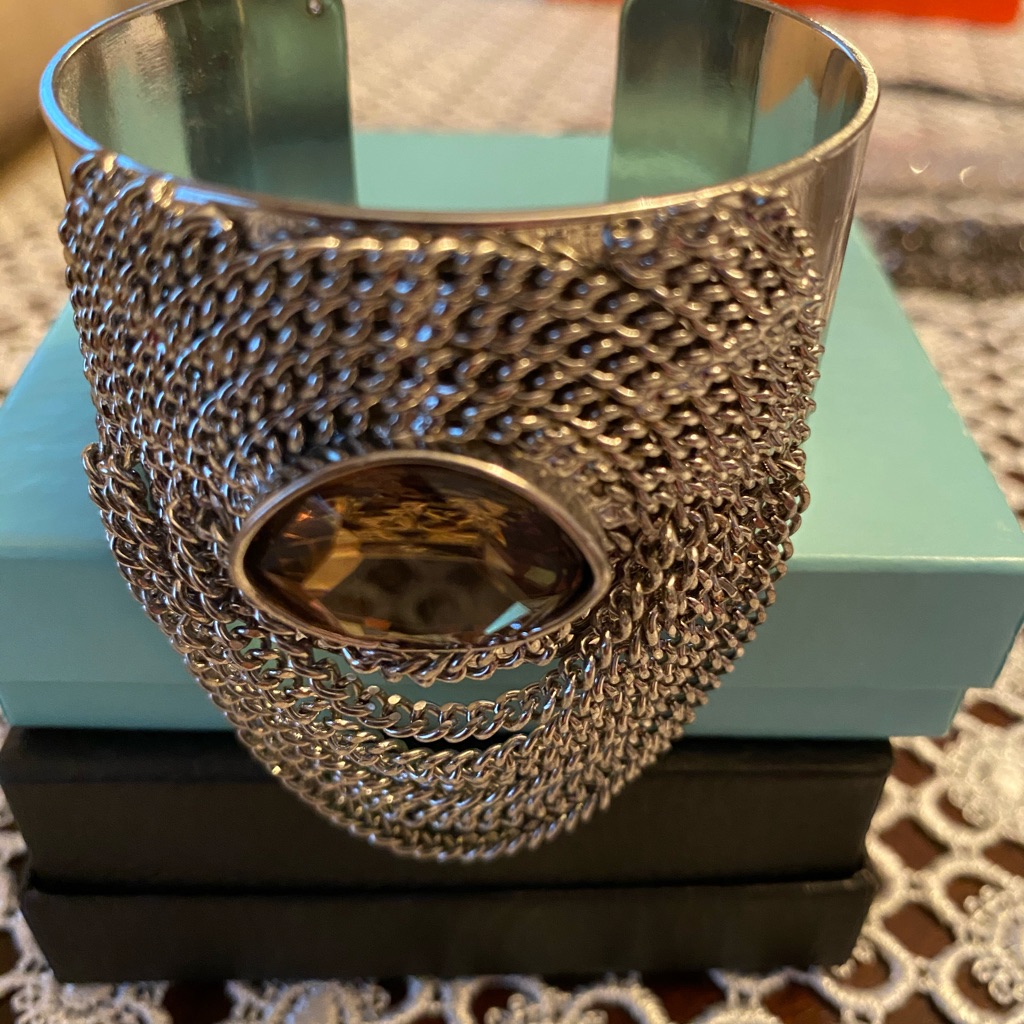 Cuff (Bracelet)